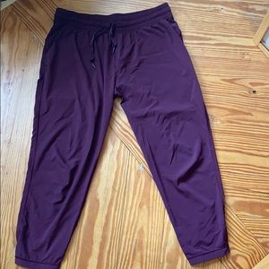 Lululemon Size 8 Burgundy pants